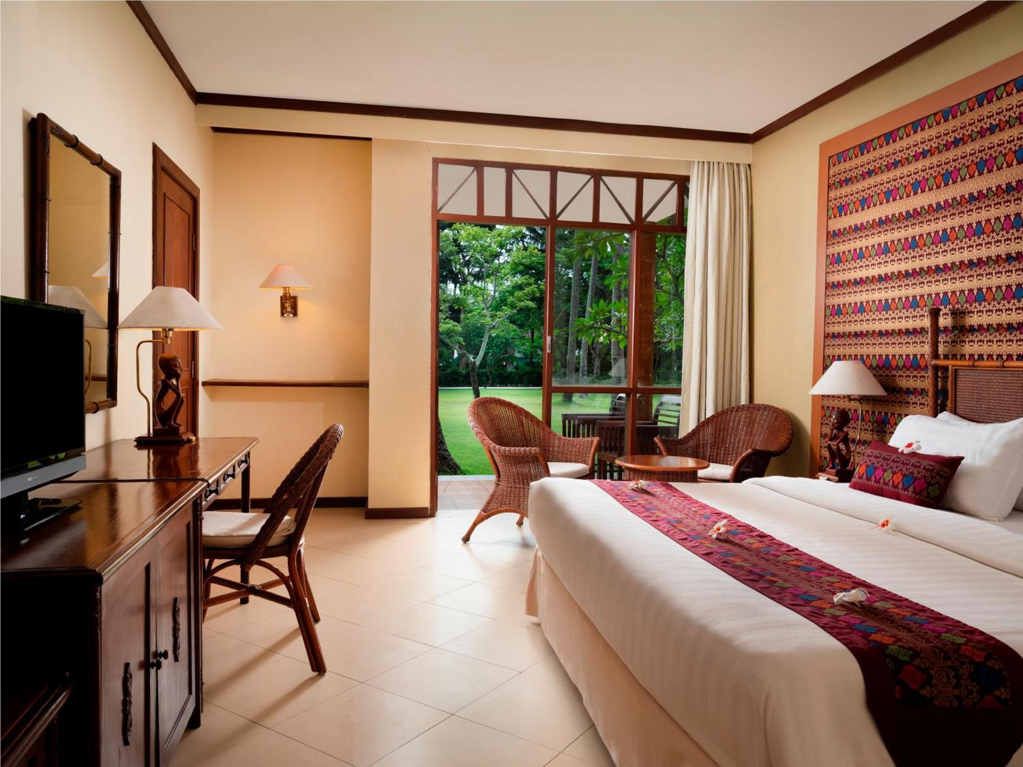 Mangsit Suites By Holiday Resort Lombok Exterior photo