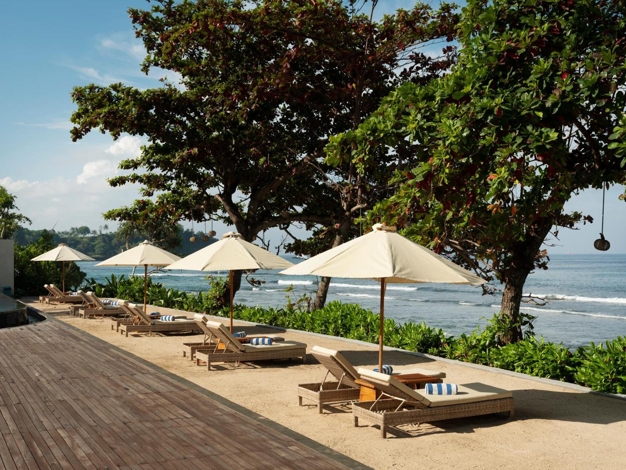 Mangsit Suites By Holiday Resort Lombok Exterior photo